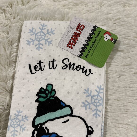 Peanuts Snoopy Let it Snow Winter Dish Towel Set Kitchen Towel NWT - Picture 2 of 5
